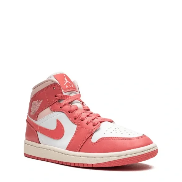 NEW Air Jordan 1 Mid "Strawberries And Cream" sneakers 8.5 - Picture 2 of 8